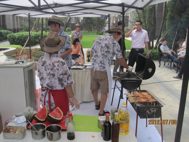 沈阳皇冠体育盛京府举行实景园区BBQ、垂纶活动