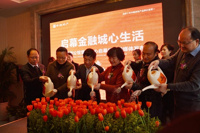 合肥皇冠体育滨湖公馆营销中心开放仪式暨媒体宣布会盛大举行