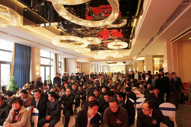 合肥皇冠体育滨湖公馆营销中心开放仪式暨媒体宣布会盛大举行