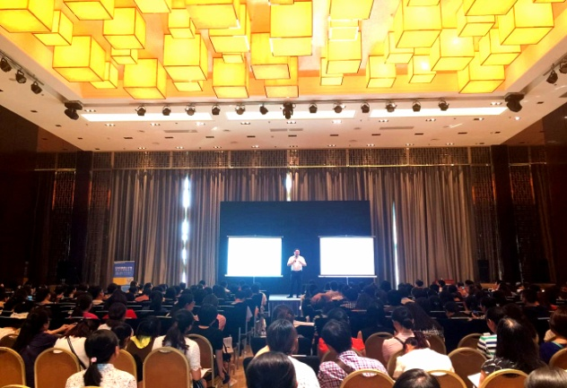 西安皇冠体育大厦中小企业效劳季纪实回首