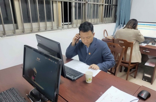 我是你夜班的战友——广州中？？？？？挂咔榉揽亍傲鞯鳌弊栽刚咝Ю